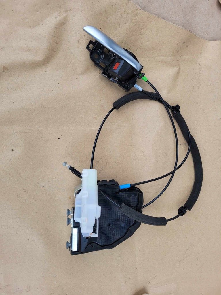 фото №1, Замок дверь левый задняя toyota chr ch-r lift 2021