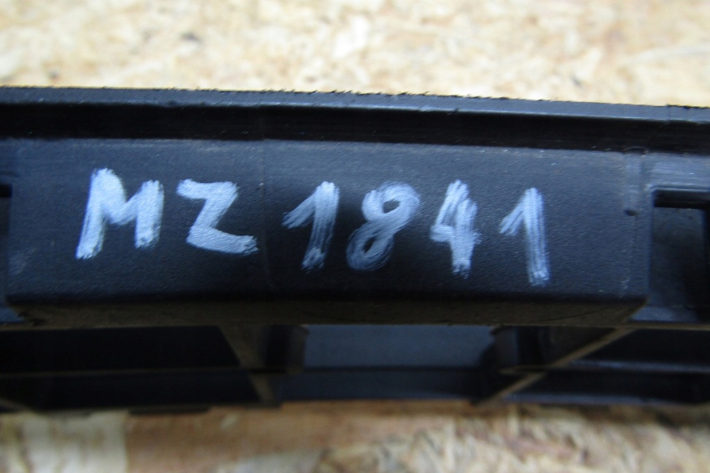 фото №15, Решітка бампера перед maserati levante 16- 670040749