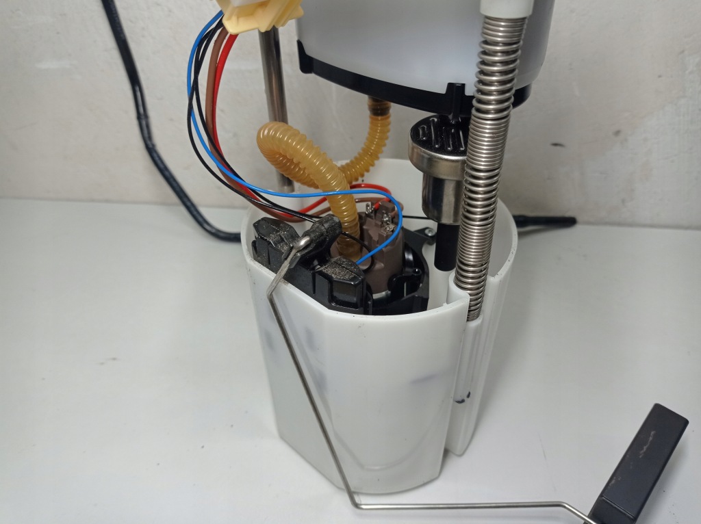 фото №5, Насос топлива 4 pin fiat panda ii 1.1b 775165 edc22 поплавок шланг топливный