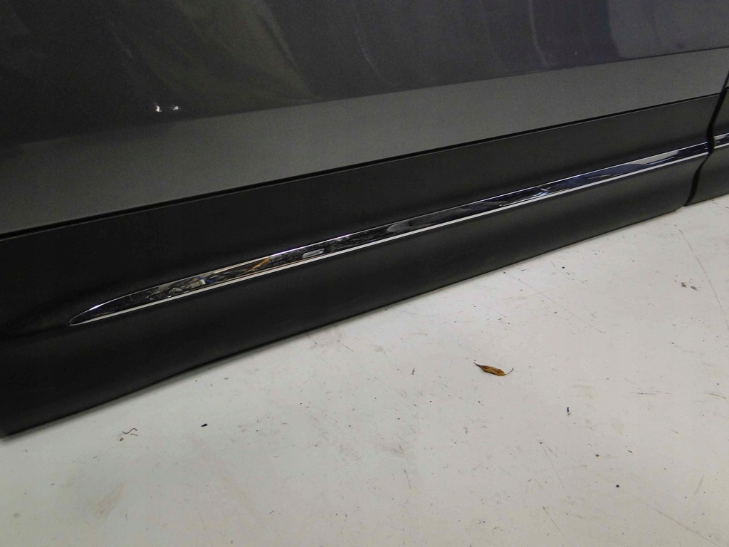 фото №9, Mercedes glb x247 247 молдинг двері ліва перед amg
