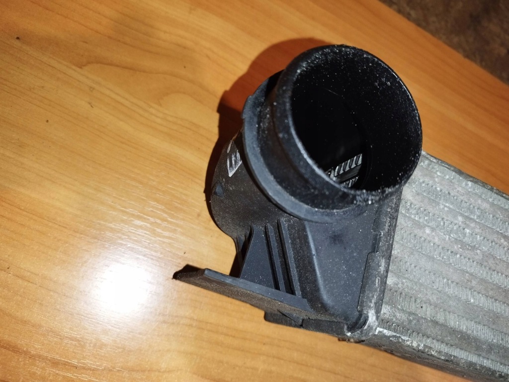 Интеркулер bmw e39 1612787 Оригинал