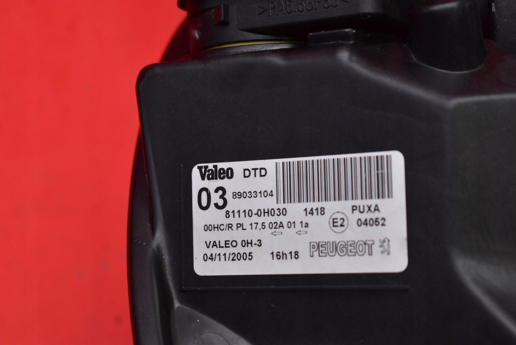 фото №7, Фара правый лампа перед eu 81110-0h030 peugeot 107 05-08