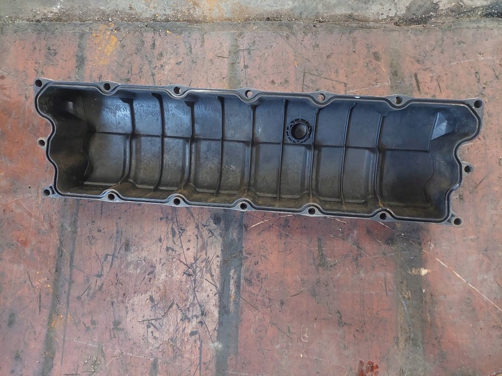 Кришка клапанів renault premium i 420 dci Зі Шроту