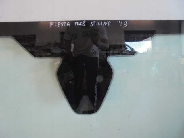 фото №4, Скло лобове перед ford fiesta mk8 19 r