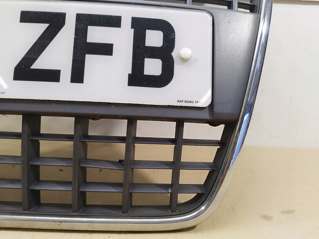 Решётка радиатора решётка радиатора бампер перед audi a4 b7 s-line lata 2005-2008 8e0853651m Киев