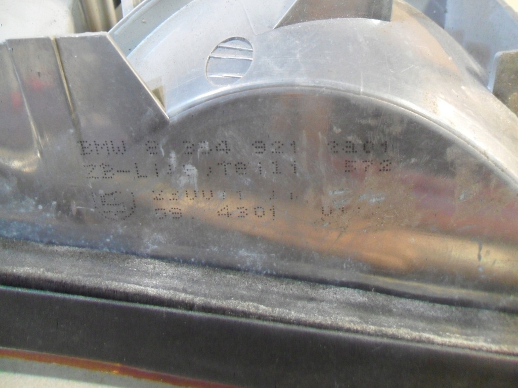 Bmw 3 e46 седан фара ліва задня задній 8364921 в Україні