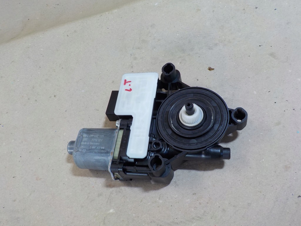 фото №4, Octavia iii моторчик стекло левый задняя 5q0959811a