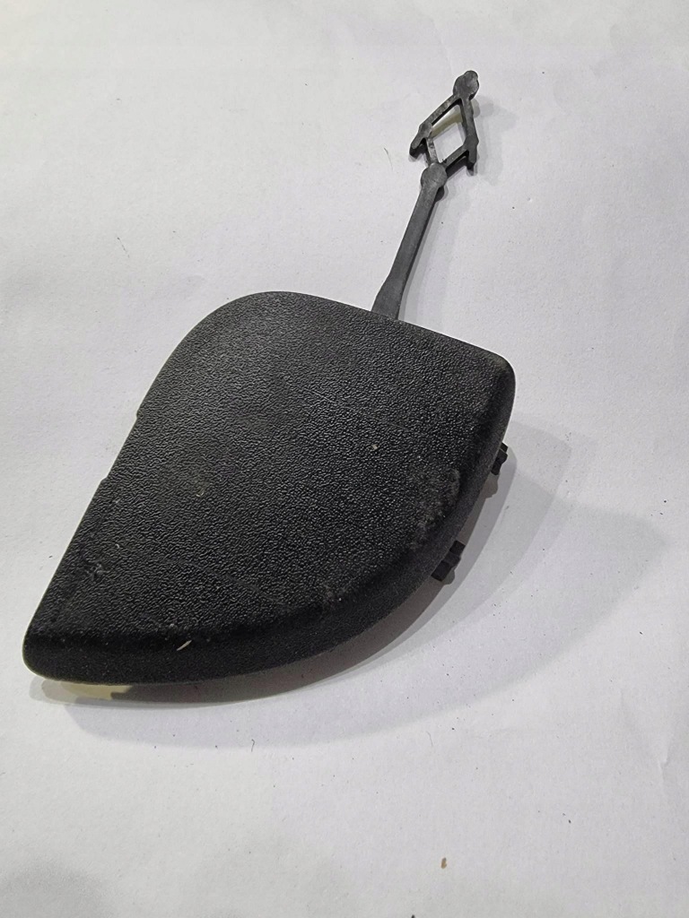 фото №1, Citroen c3 aircross - заглушка фаркоп бампера задня