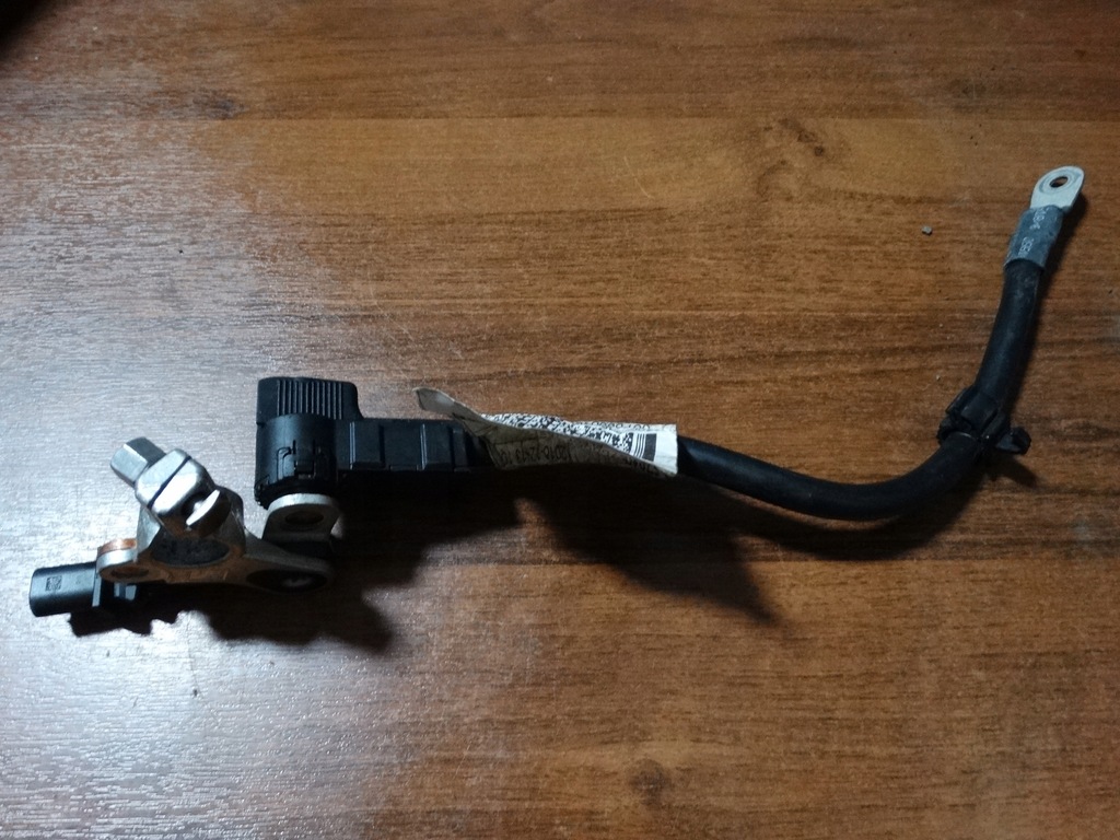 фото №1, Idealna kpl. клемма maserati 1