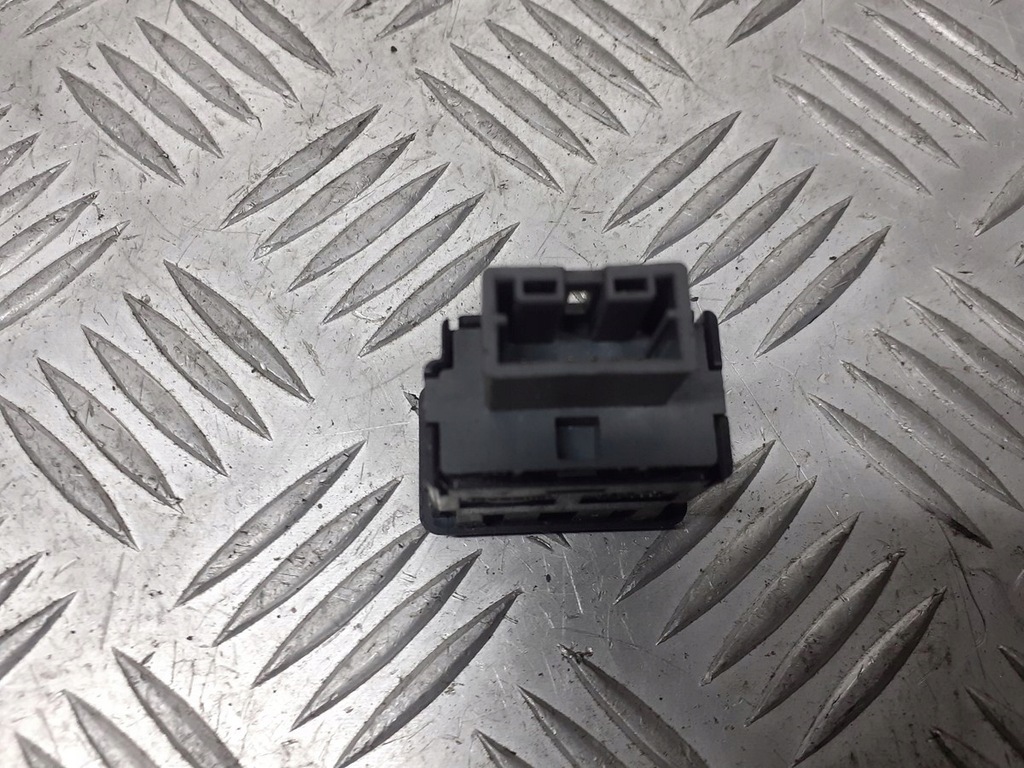 фото №2, Кнопка блокировка дверь nissan primera p12