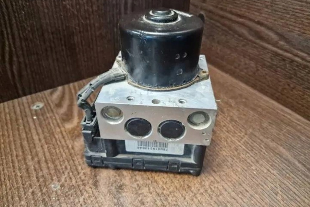 фото №7, Насос abs vw polo 9n_ 6x0614117 1.42l дизель 55kw 2001