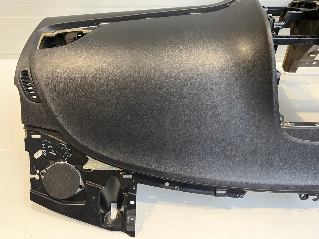 фото №8, Приборная панель консоль подушка безопасности ремни fiat freemont dodge journey