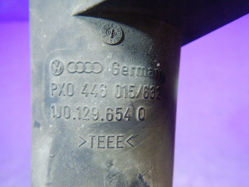 фото №4, Vw bora 1.9 tdi шланг интеркулер 1j0129654q