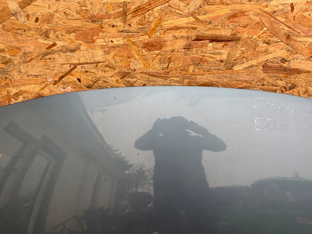 Citroen c3 ezwc kod lak. капот кришка двигуна Недорого