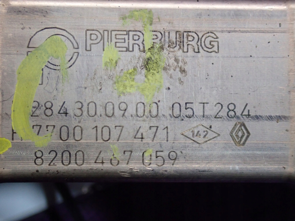 Renault scenic ii 03-06 1.9 dci 120km радіатор вихлопних газів h7700107471 в Україні