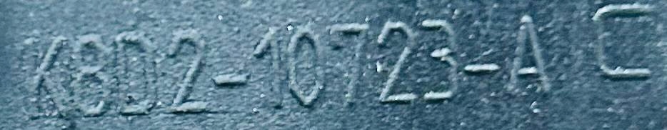 Корпус акумулятор disco sport l550 k8d2-10723-ac Оригінал