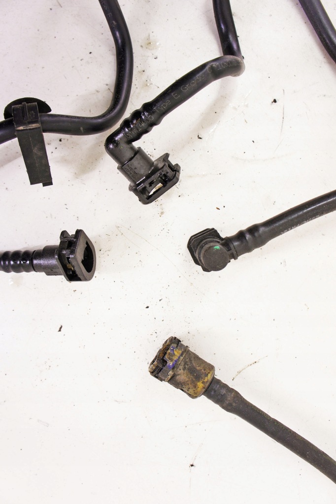 Труба трубки дроти пального opel astra v k 1.6 cdti Доставка