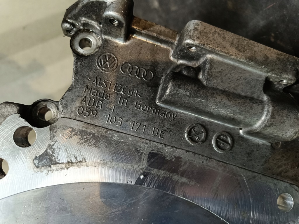 Vw amarok - корпус распределительного вала 3.0 tdi v6 ddxb Оригинал