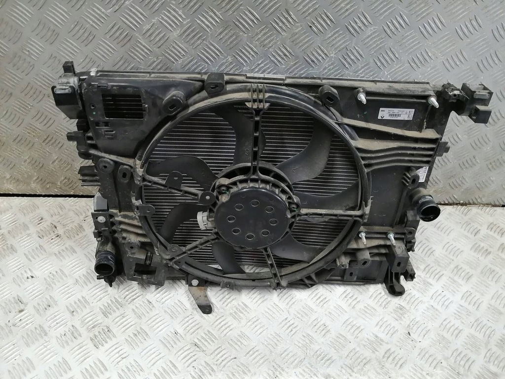 фото №8, Renault arkana captur ii 1.6 e-tech hybrid радиатор комплект