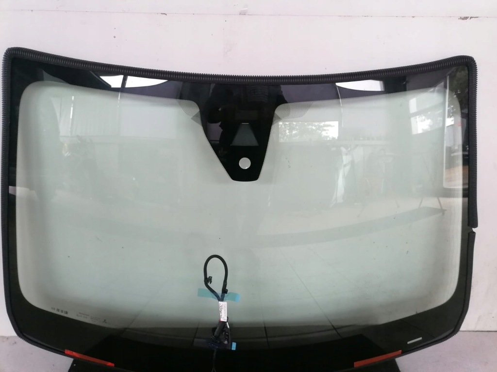 фото №1, Стекло лобовое peugeot 208 датчик камера подогрев