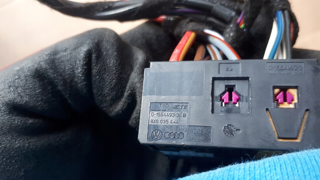 фото №11, A4 b9 8w штекер колодка радио 8x0035444 a5 8w a6