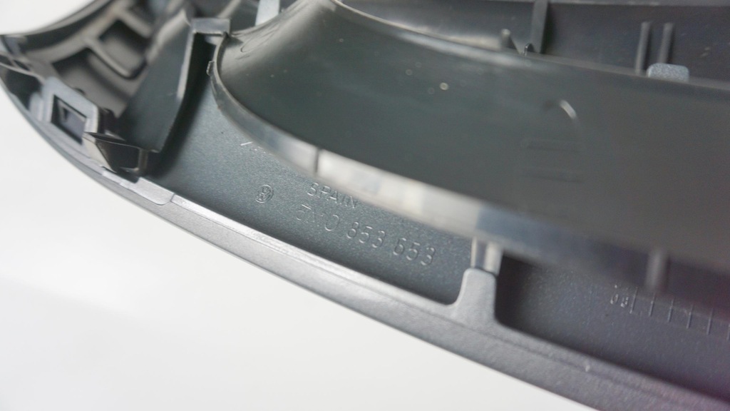 фото №11, Решітка радіатора решітка радіатора решітка радіатора перед vw golf 5 v 5+ plus 04-08 2004-2008 la7w 5m0853651a