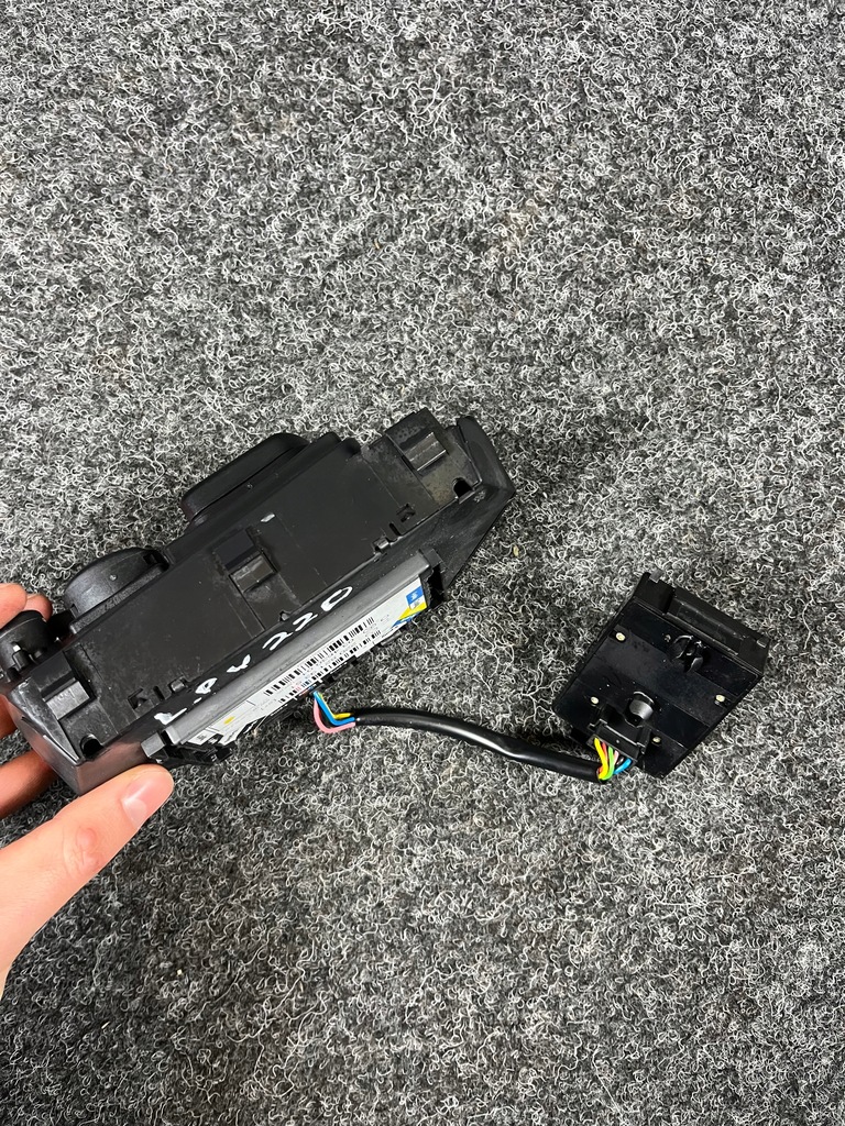 фото №6, Mercedes w220 s-klasa блок управления сиденье левый перед 2208219351