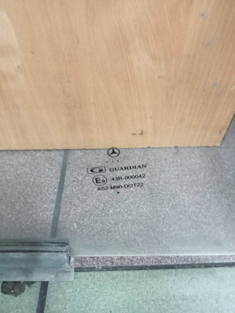 фото №2, Стекло дверь правый перед mercedes sprinter i