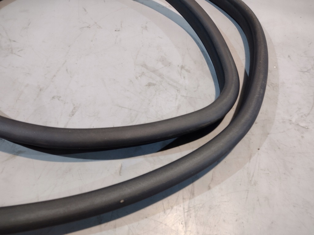 фото №10, Прокладка двері правий задня mercedes w212 sedan a2126970151