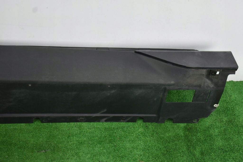 Bmw i3 накладка молдинг порог порог правая 7368598 51757368598 с Разборки