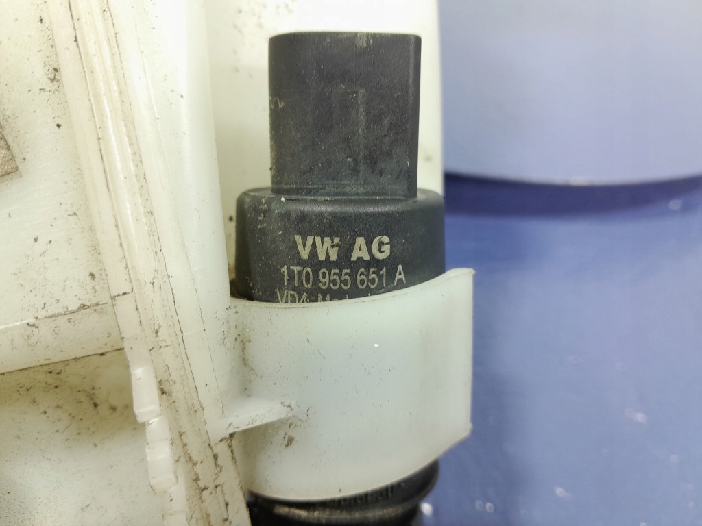 фото №5, Audi a6 c6 бачок помпа распылителя 4f0955451r