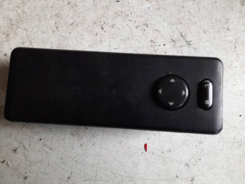 Купити Перемикач вікон mercedes-benz оригінальний номер a0045459207