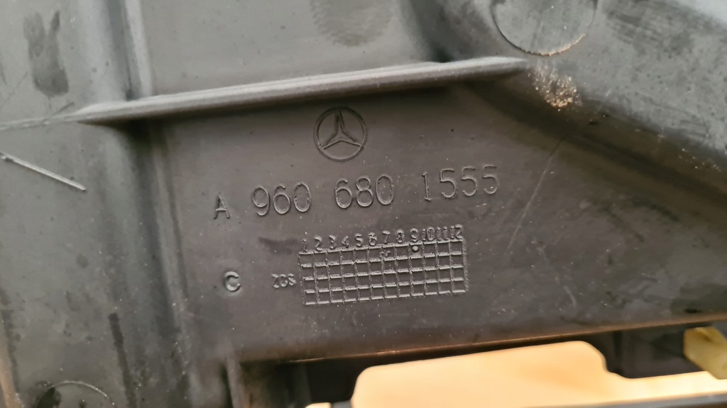 фото №10, Mercedes actros mp4 каркас панели приборной панели консоли