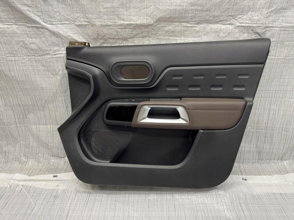 фото №1, Обшивка двері передній правий citroen c5 aircross c5 - обшивка