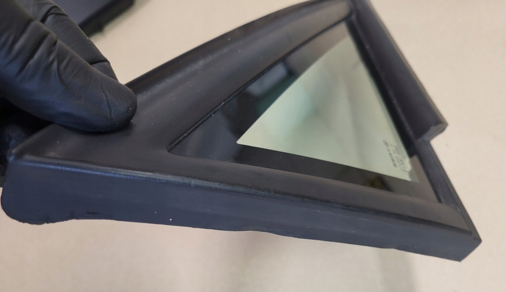 Стекло кузовная as2 правая перед seat leon 2 43r-000469 оригинальный номер Киев