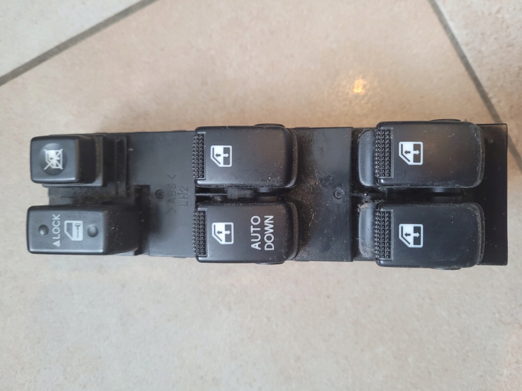 фото №1, Hyundai tucson i 2004 - 2010 rok панель управление окон x4 eu