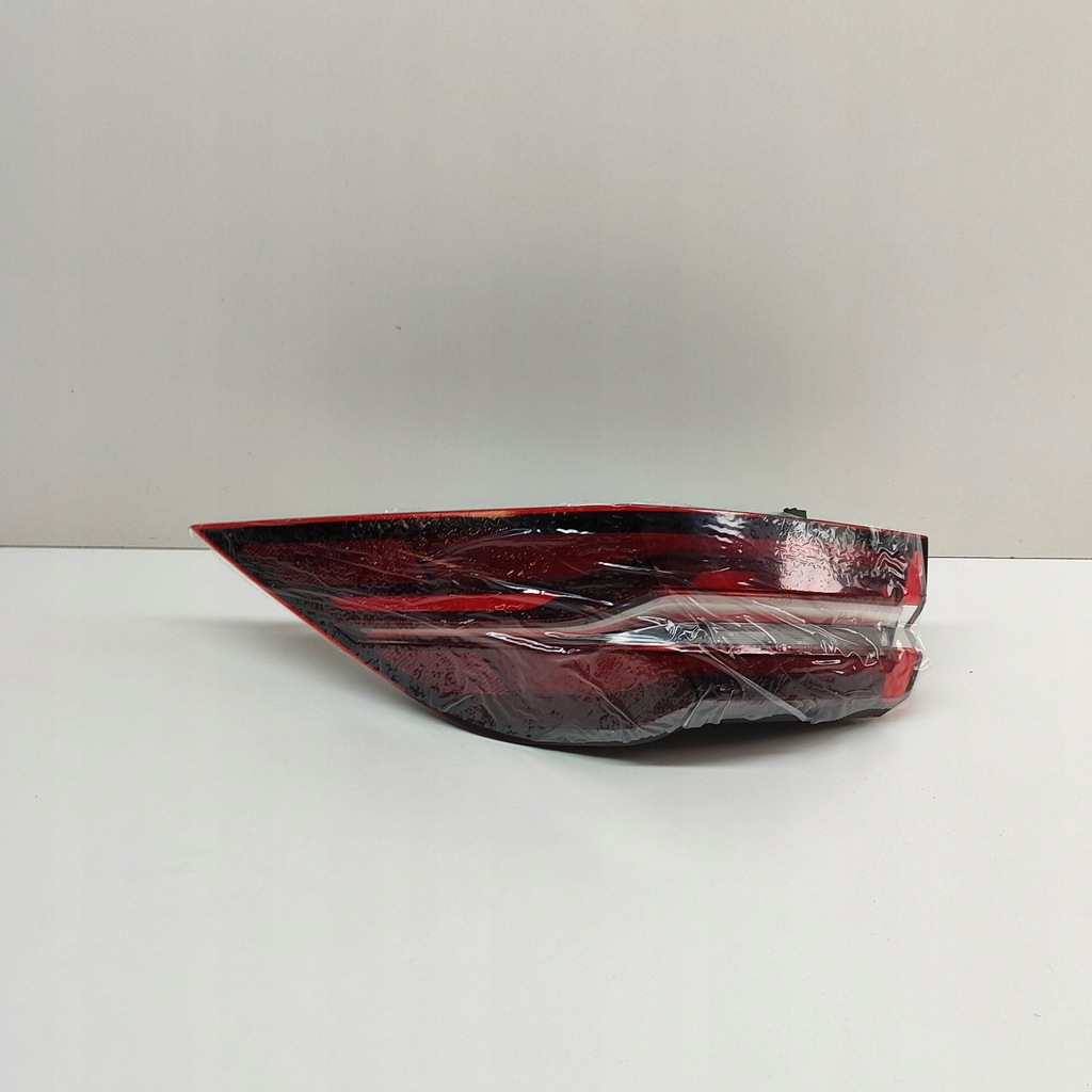 фото №6, Bmw 5 g60 2023 ліва сторона лампа задня