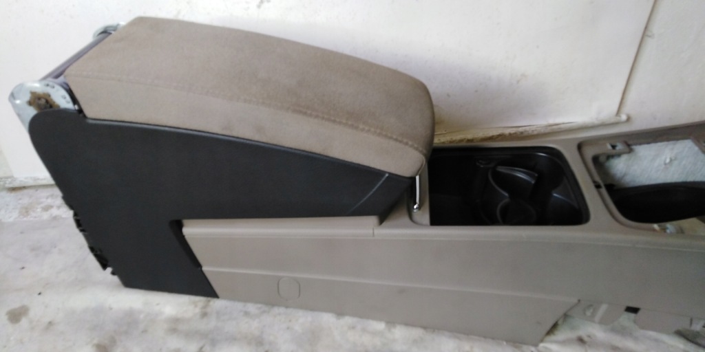 фото №9, Passat b6 подлокотник туннель средний euro 07r