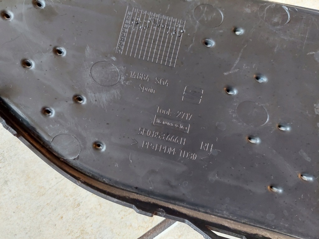 фото №7, Решітка бампера - права - seat leon iii lift - fr