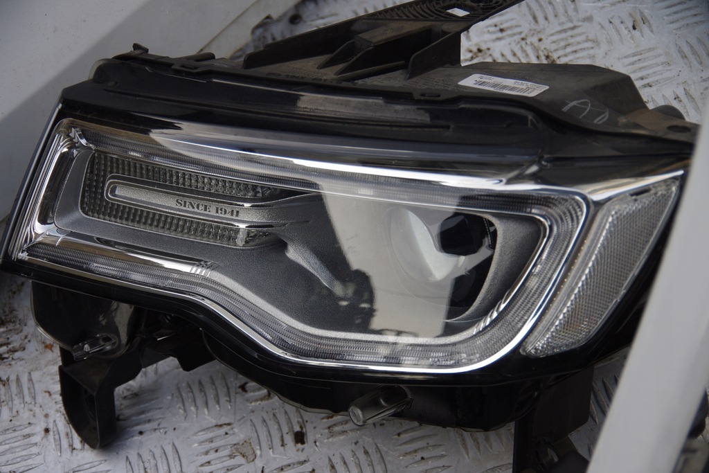 фото №12, Перед бампер капот крила jeep grand cherokee wk2 lift pw7 bright white