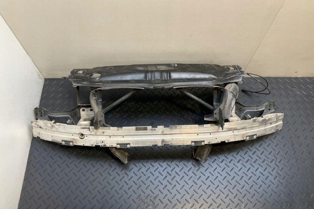 Комплект радиатор bmw 5 e60 7148585 4.8l бензиновый 2008 Недорого