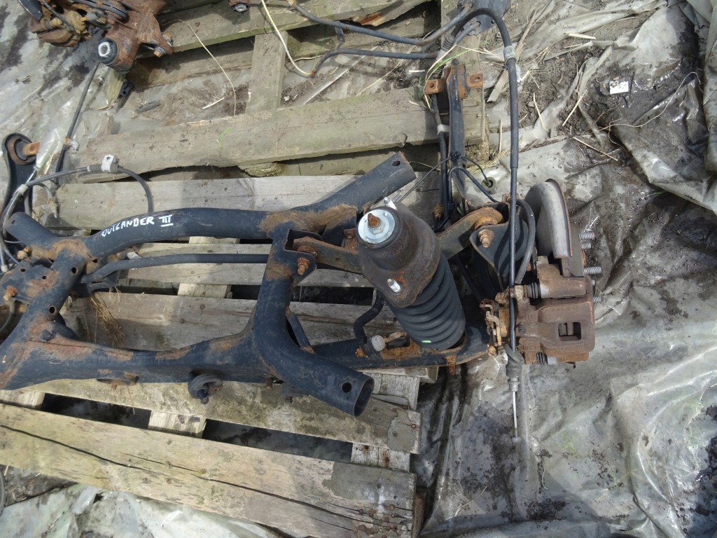 фото №3, Подвеска балка подрамник задняя outlander iii 2.2