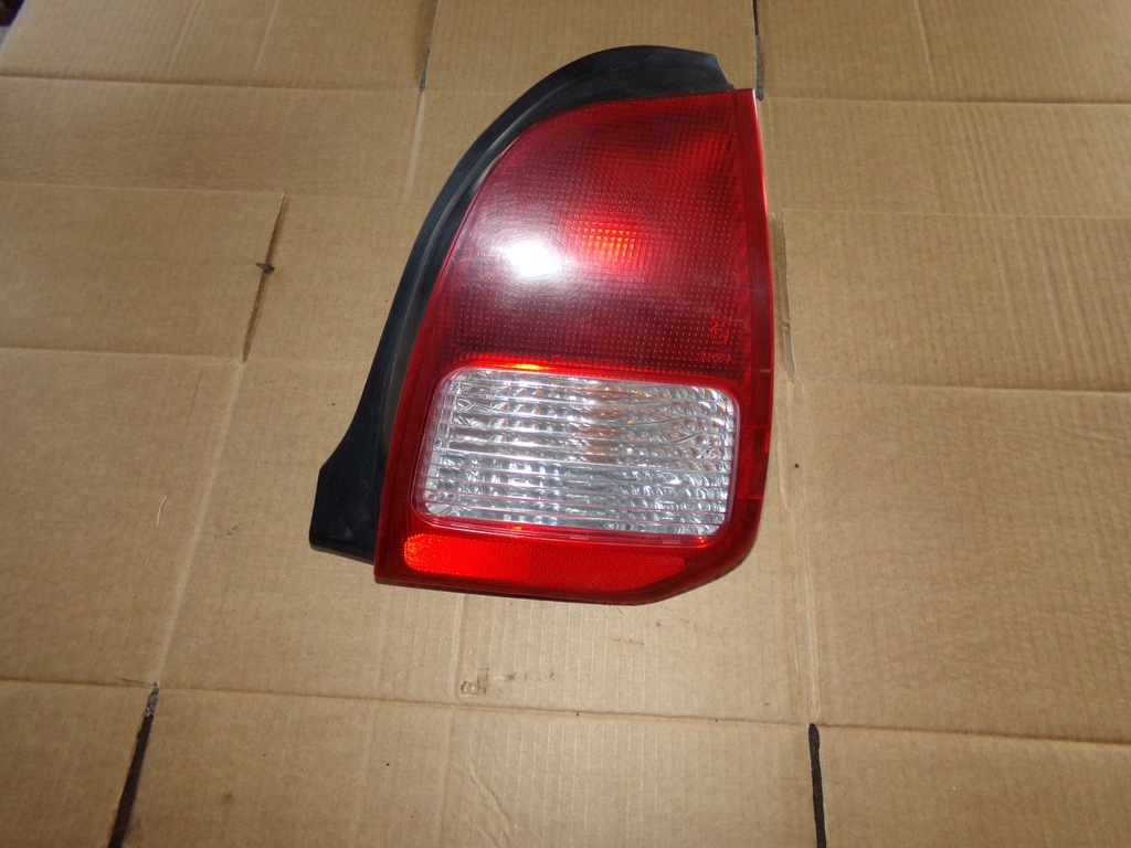 фото №1, Лампа правая задняя задняя mitsubishi colt v