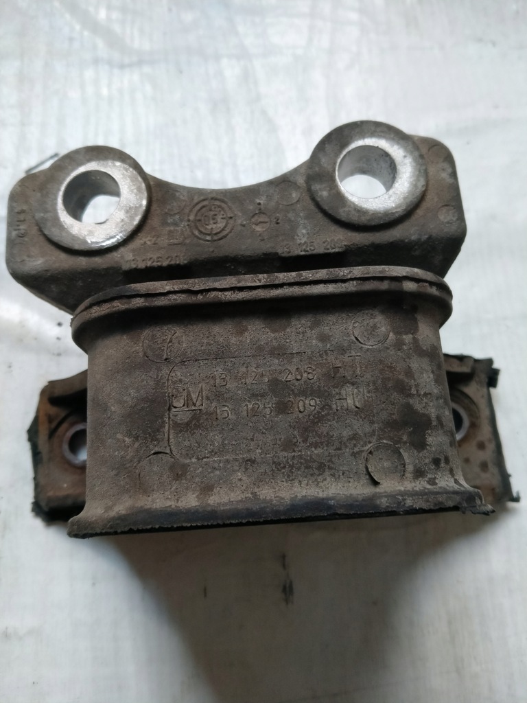фото №4, 2398 кронштейн подушка двигуна opel meriva a 13125208