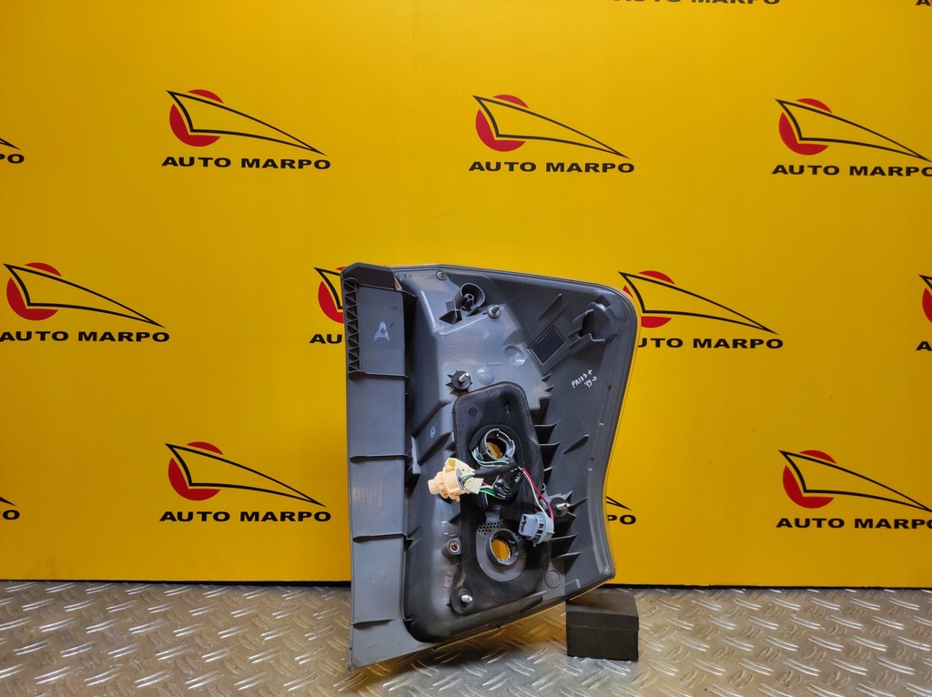 фото №5, Toyota prius plus 2015- лампа задняя левая usa