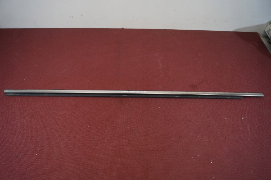 фото №4, Молдинг уплотнитель правый задняя kia sportage iii 10-r