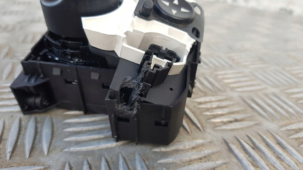 фото №14, Mercedes w203 перемикач світла