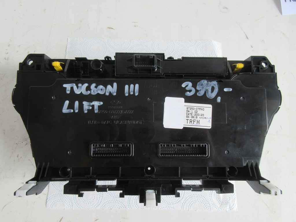 фото №8, Tucson iii 15-20 панель кондиционера 97250-d7fh0 идеальное состояние