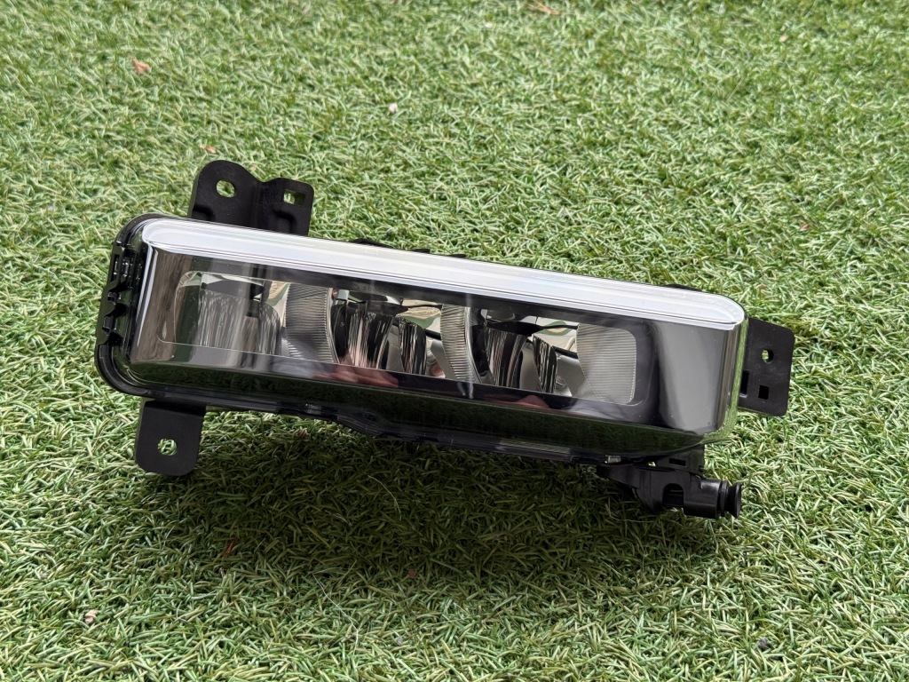 Купить Правый противотуманная фара led drl bmw 63178089980 8089980