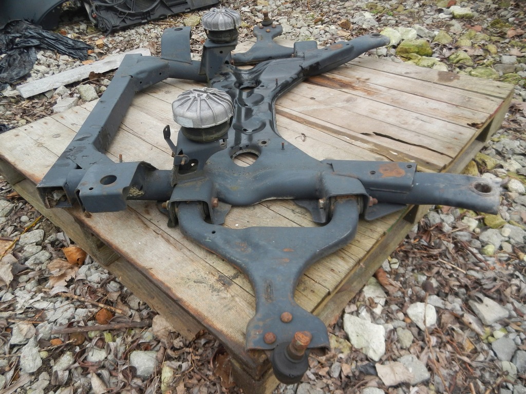 фото №6, Підрамник поперечина важелі mercedes vito 639 w639